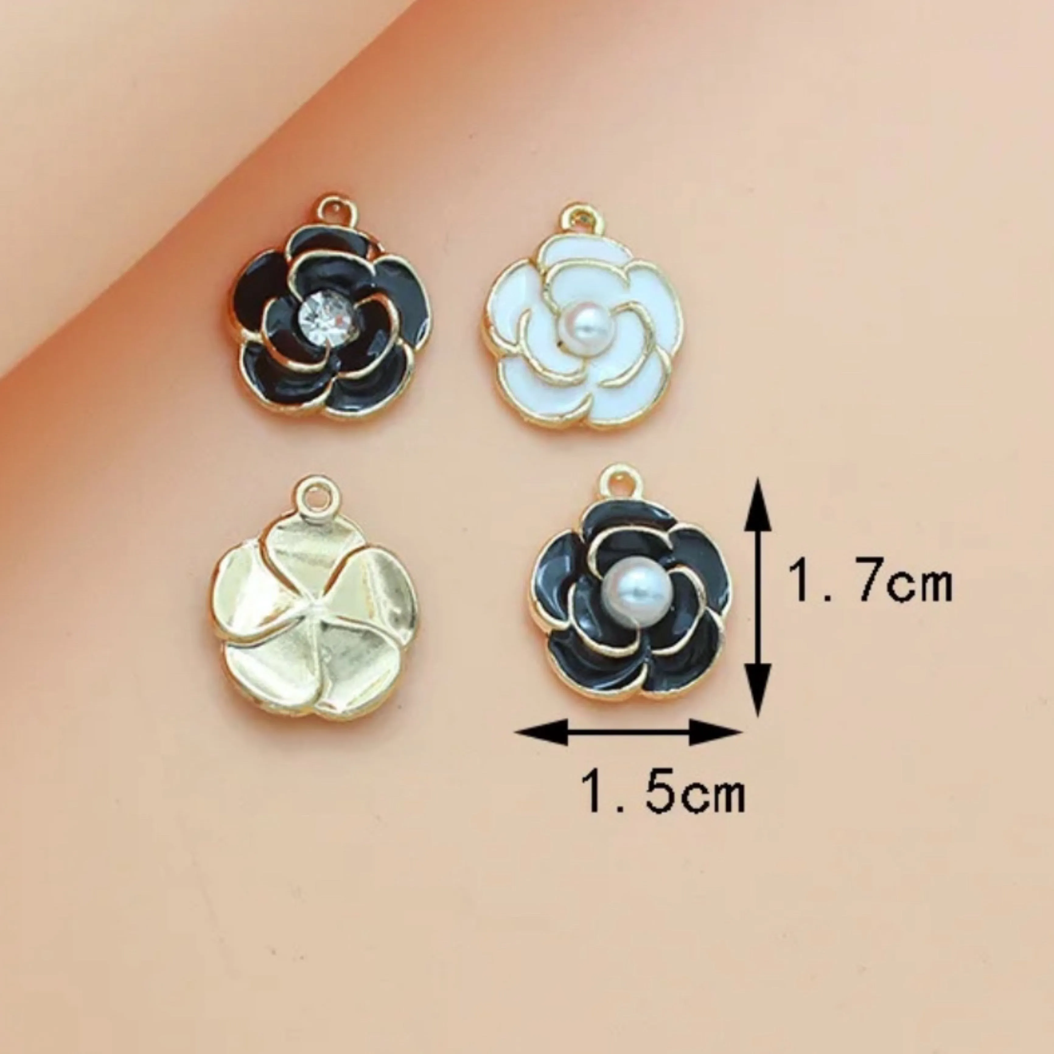 4 CM Pearl Pin For Ladies With Flower - Gold