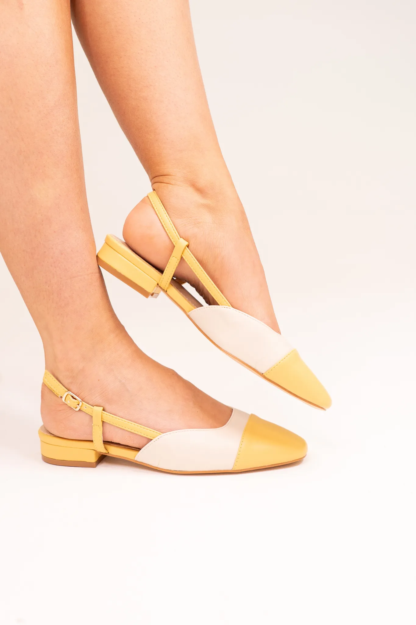 Lauren Contrast Toe Slingback In Yellow