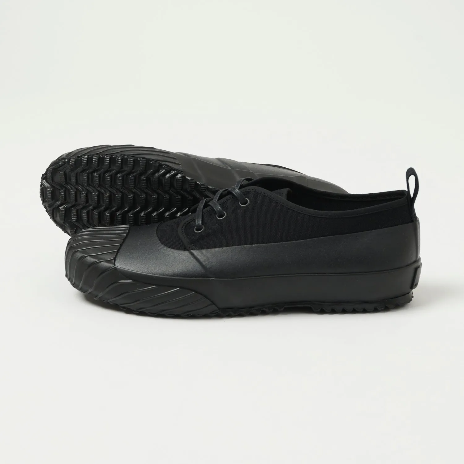 Moonstar Alweather Low Canvas/Rubber Sneaker - Black