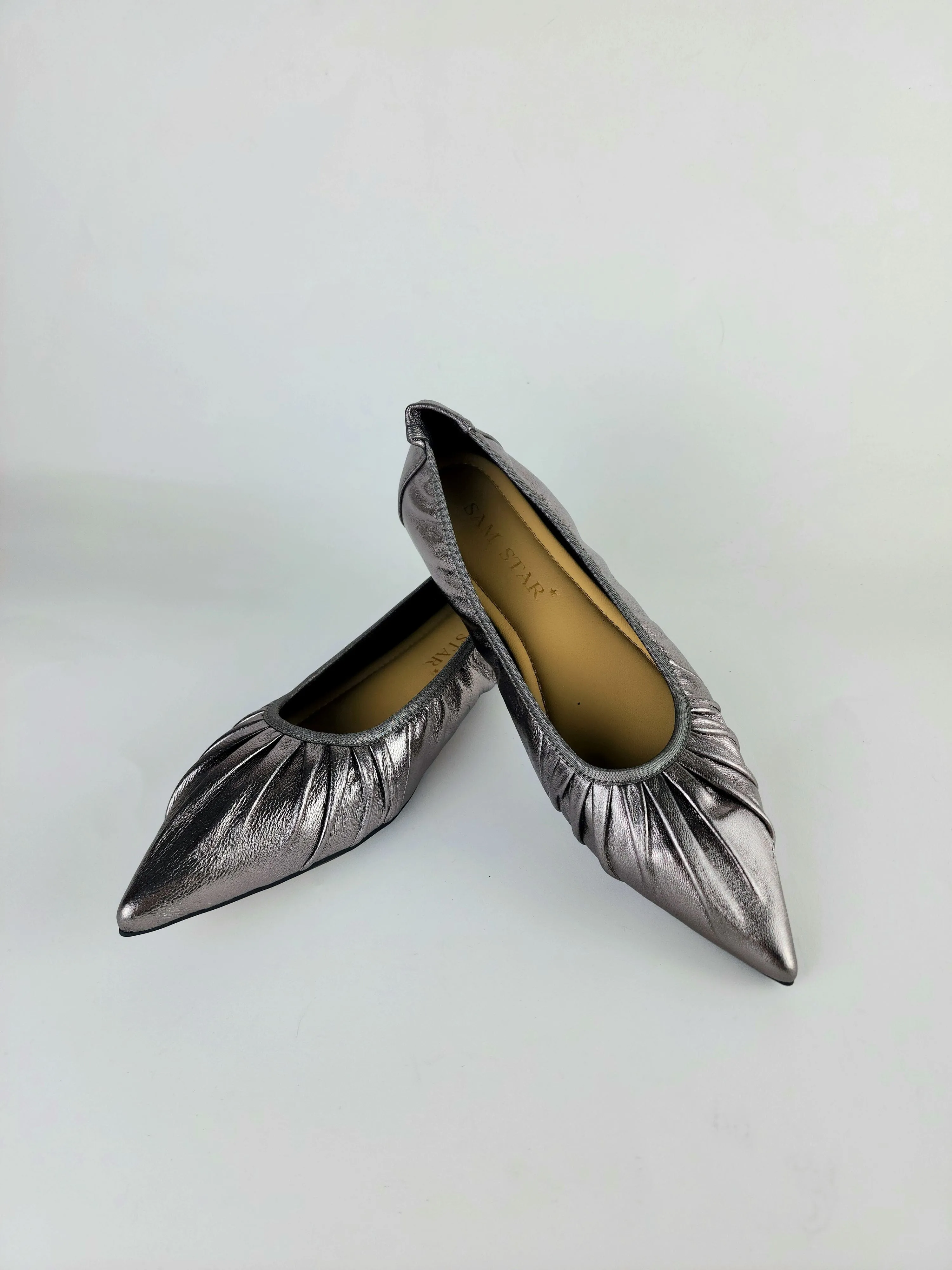 SS22006  Pointy Leather pumps with gathering details with extra cushion (new)