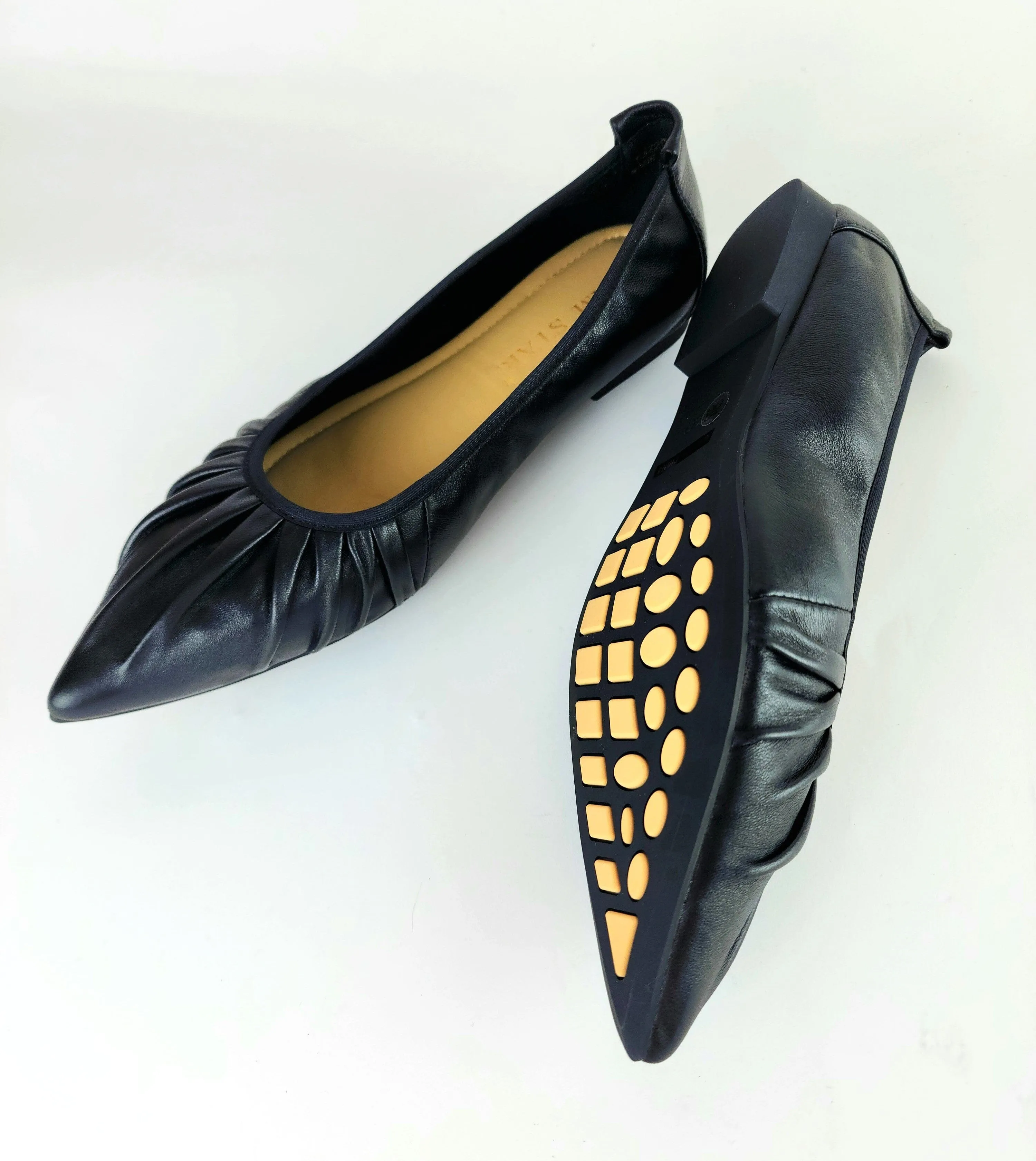 SS22006  Pointy Leather pumps with gathering details with extra cushion (new)