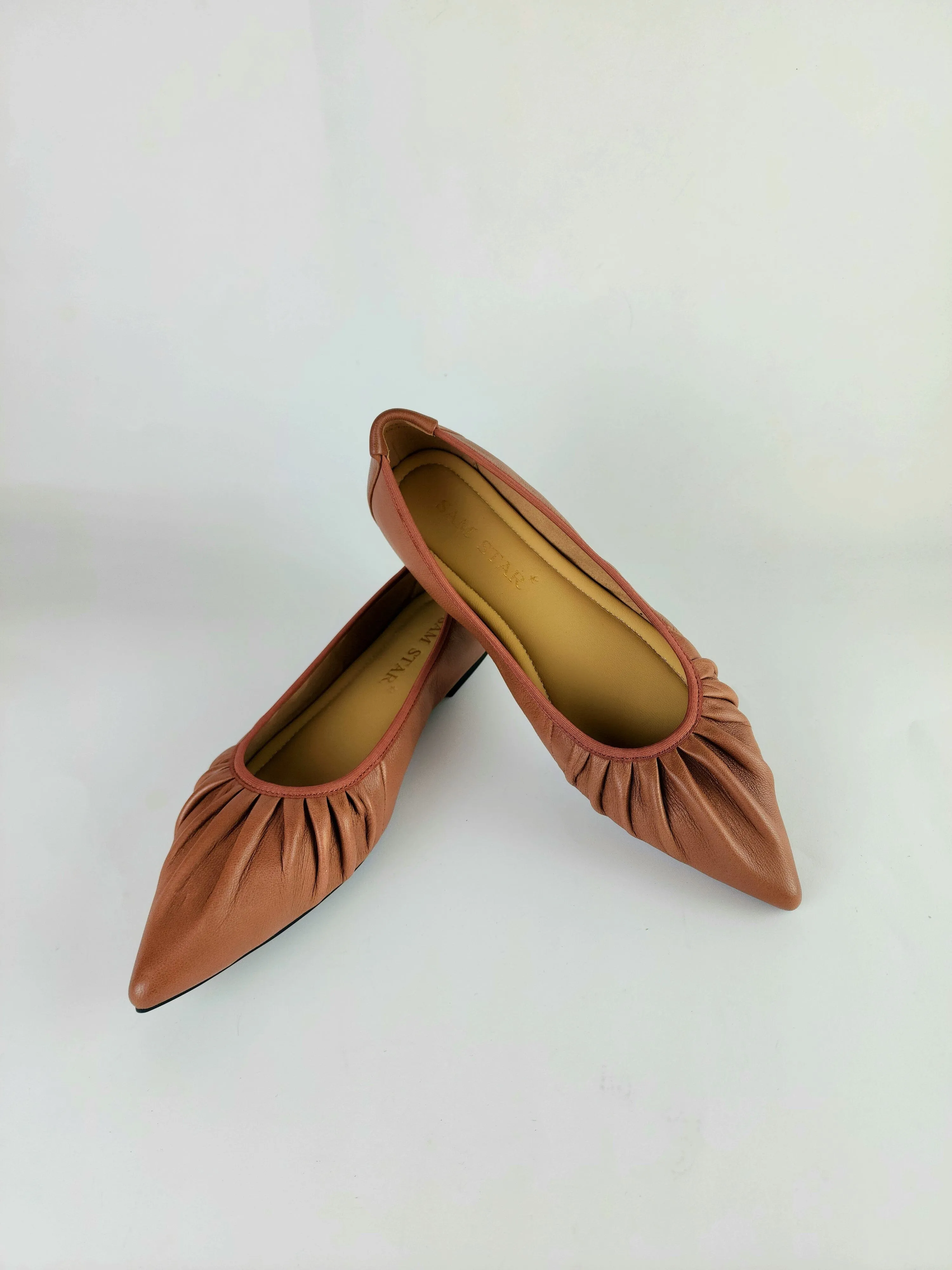 SS22006  Pointy Leather pumps with gathering details with extra cushion (new)