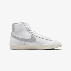 WMN'S BLAZER MID '77 ESS 'WHITE/METALLIC SILVER'